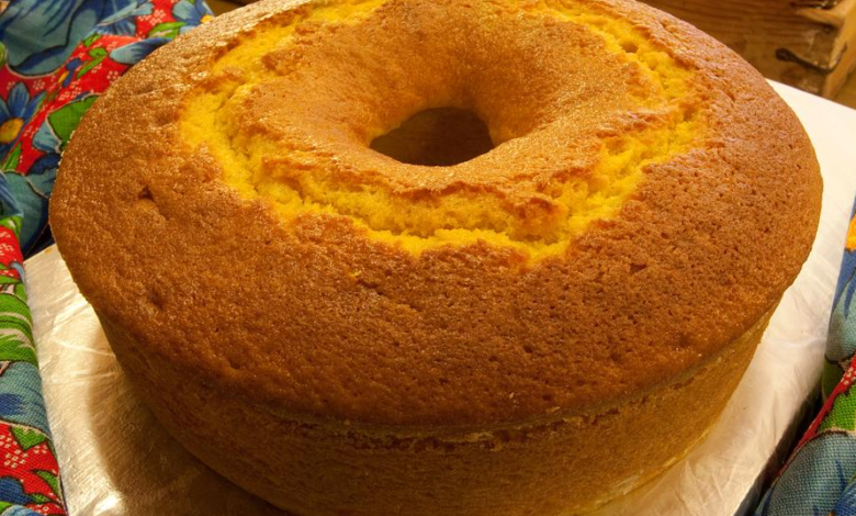 Bolo de milho de lata no liquidificador